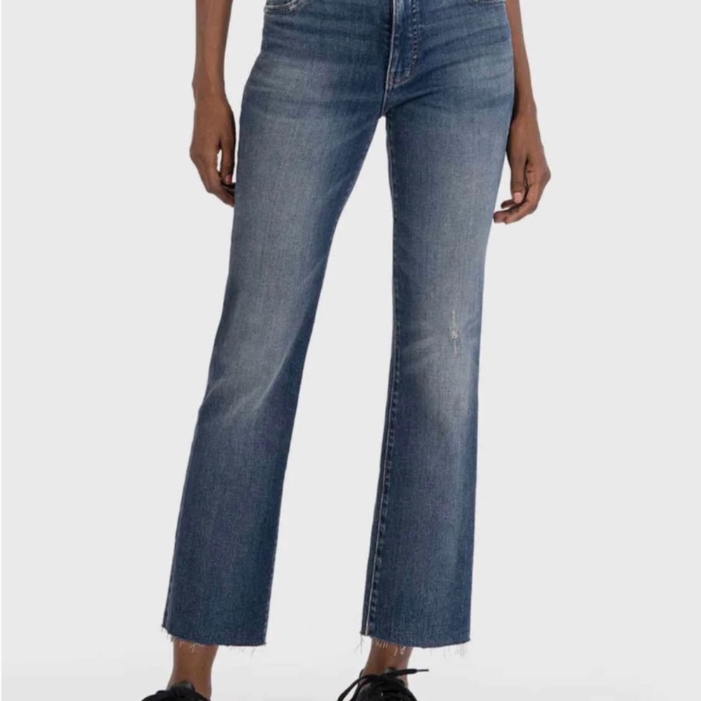 Kut from the Kloth Kelsey AB Fab Ankle Flare Distress. Size 12